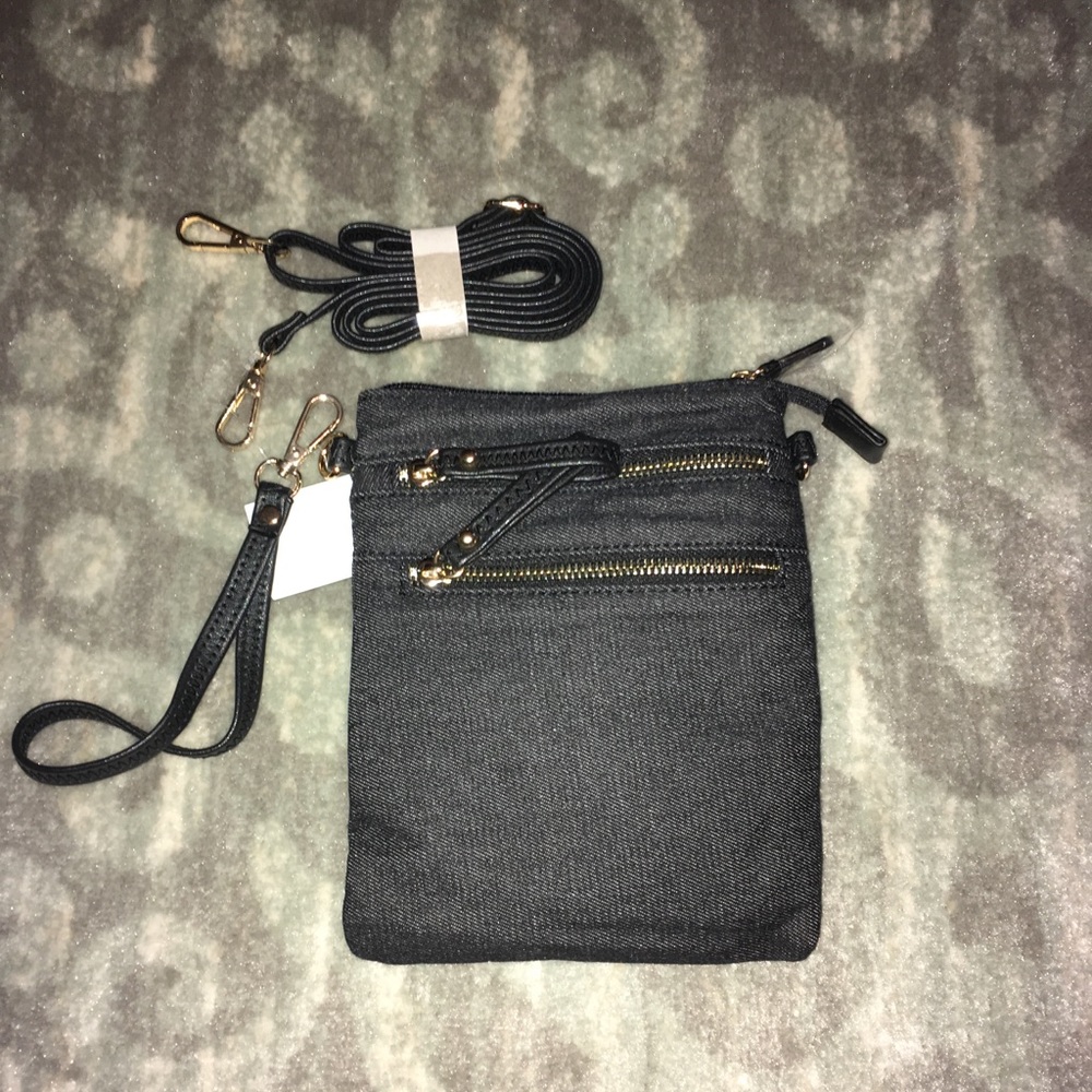 SOLD!!! Super Cute Crossbody Purse
